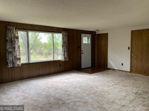 2601 65th Ave, Princeton MN  55371-6046 exterior