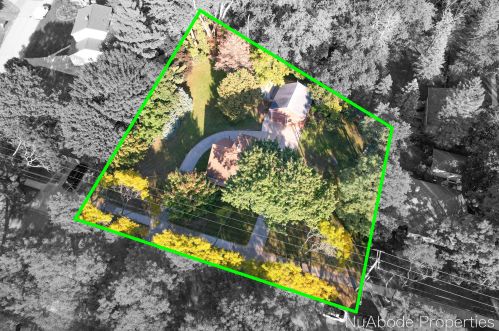 912 Westend Ave, Grand Rapids MI 49504-3847 exterior