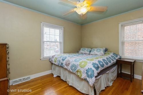 10500 Kedzie Ave, Chicago IL 60659-1309 exterior