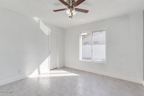 395 21st Ave, Phoenix AZ 85027-3422 exterior