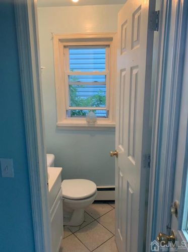 38 Bernard Ave, Edison NJ 08837-3431 exterior