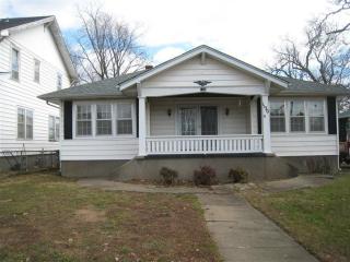 1130 Clay Ave, Springfield MO  65802-3734 exterior