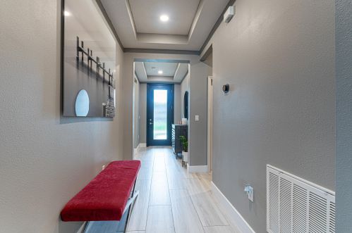 720 Hoffenberg Ave, Fort Pierce, FL 34953-7624