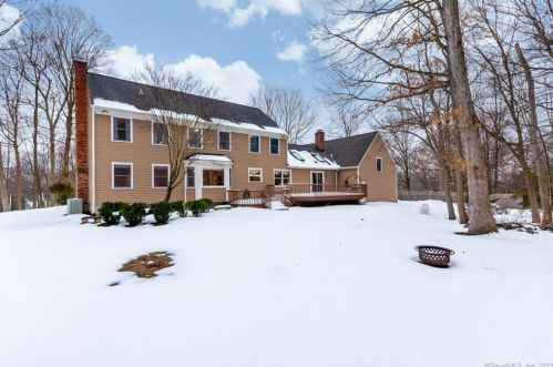 29 Kensett Ave, Wilton CT 06897-4401 exterior