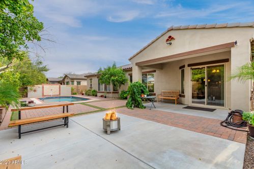 1461 Carriage Ln, Chandler AZ 85224-1103 exterior