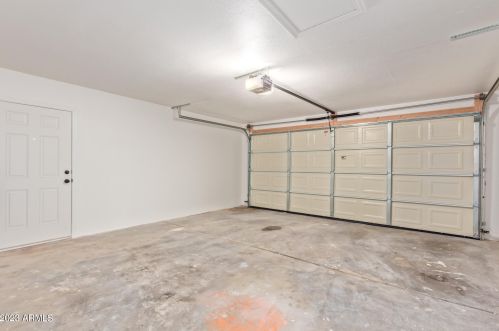 3437 Acoma Dr, Phoenix AZ 85032-4830 exterior