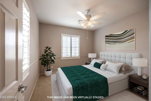 3931 Crst Ln, Phoenix AZ 85027-1602 exterior