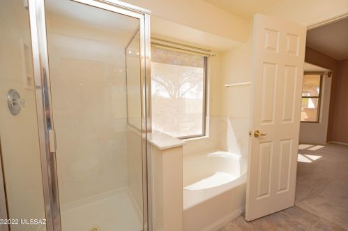 11887 Centaurus Pl, Tucson AZ 85737-3455 exterior