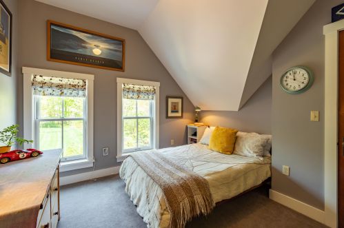 79 Mtn Rd, Concord NH 03301-6902 exterior