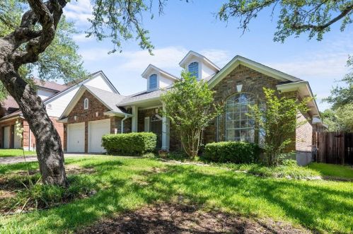 11032 Crossland Dr, Austin TX  78726-1319 exterior