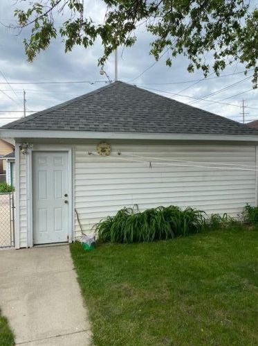 2661 30, Milwaukee WI 53215-2832 exterior