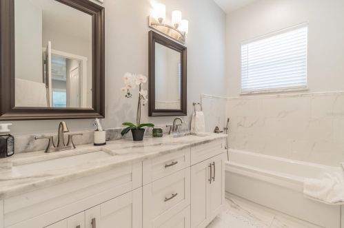 3502 Mcelroy Ave, Tampa FL 33611-3606 exterior