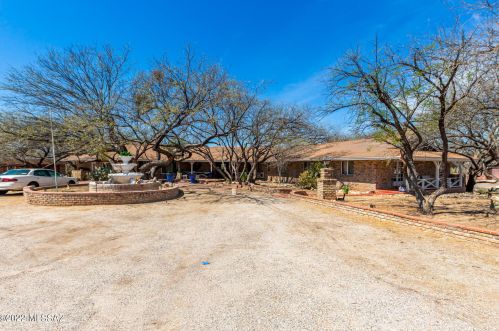 3731 Bear Creek Cir, Tucson, AZ 85749-9454