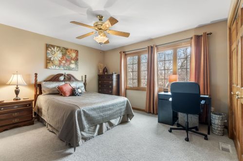 2737 Alyssa Dr, Naperville IL exterior