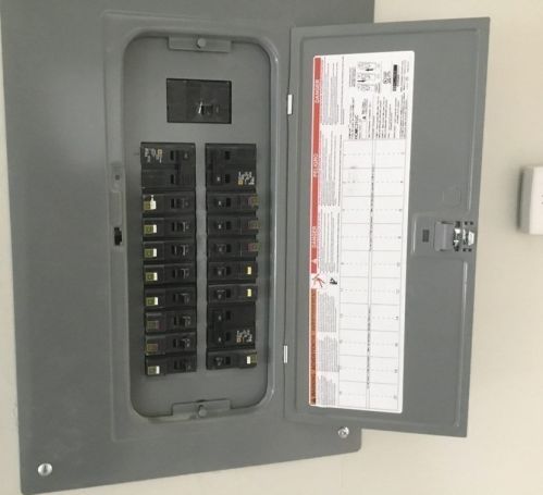 30 Clement Ave, Peabody MA 01960-6107 exterior