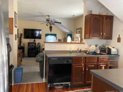 24 Lawn St, Torrington CT 06790-4516 exterior