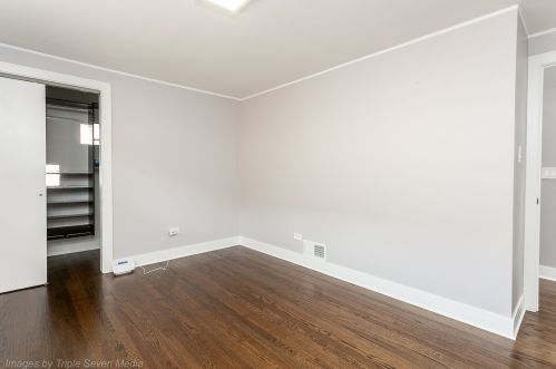 6322 Oak Park Ave, Chicago IL 60638-4018 exterior