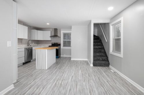 840 Veto St, Grand Rapids MI 49504-6376 exterior