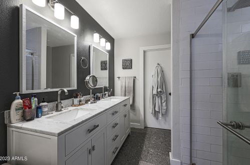 21831 40th Way, Phoenix AZ  85050-7235 exterior