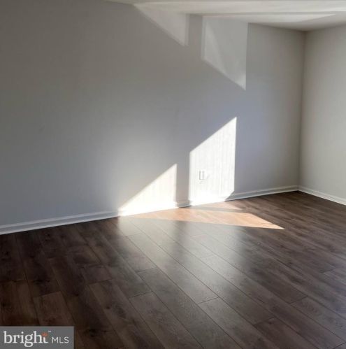 4 Aragon Ct, Trenton NJ  08628-2232 exterior