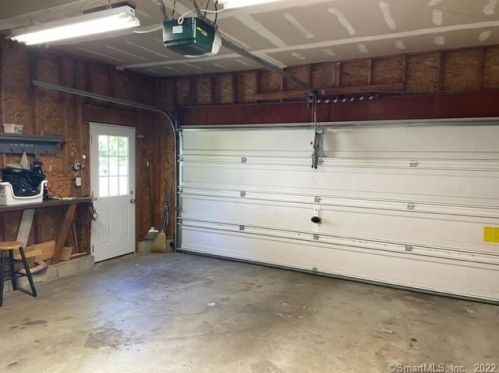 20 Frd Ln, Torrington CT 06790-7402 exterior