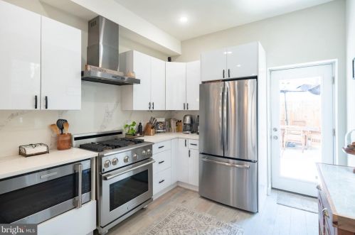 1526 Federal St, Philadelphia PA 19146-3913 exterior