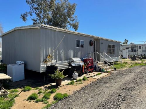 21931 Cedar St, Perris CA 92570-9289 exterior