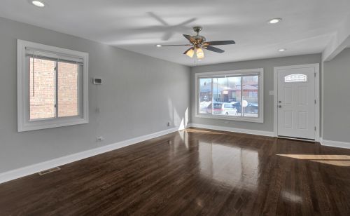 9852 Frst Ave, Chicago IL 60628-1439 exterior