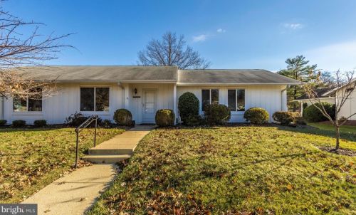 8 Pimlico Ct, Silver Spring, MD 20906-1421