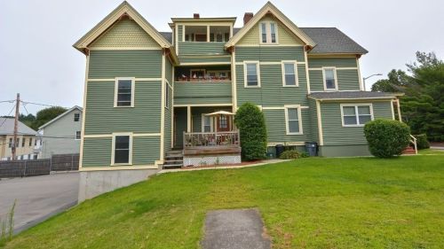 32 Burncoat St, Worcester MA 01605-1814 exterior