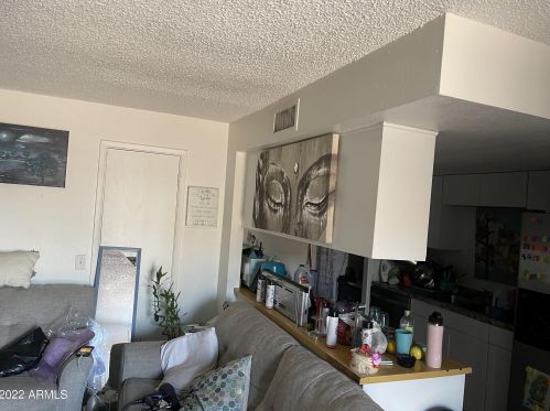 1233 47 Pl, Phoenix AZ 85040-2074 exterior