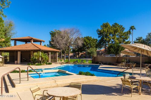 11648 41st Pl, Phoenix AZ  85028-2214 exterior