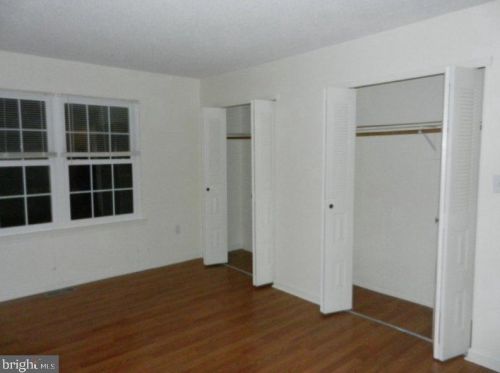 71 Oneill Ct, Trenton NJ 08648-2651 exterior