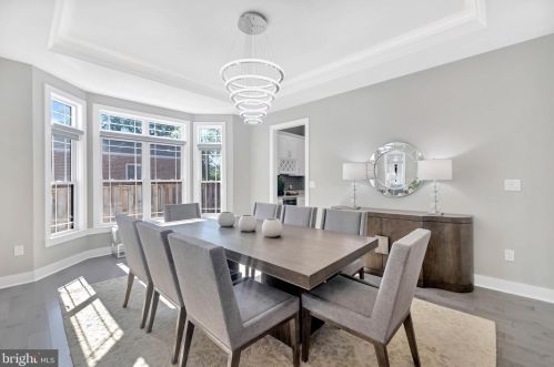 1864 Kirby Rd, Mc Lean VA 22101-5326 exterior