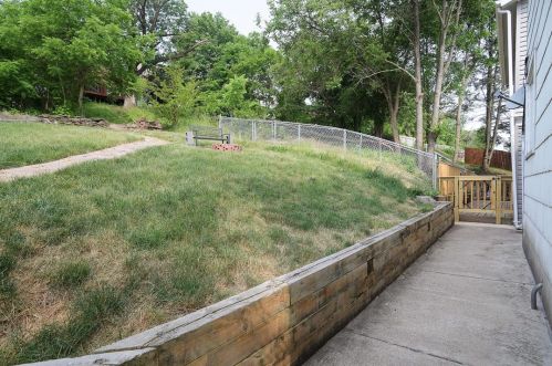 93 Frankfort Ave, Pittsburgh PA 15229-1921 exterior