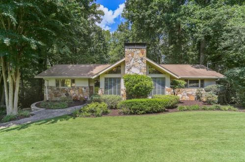 3280 Embry Cir, Atlanta, GA 30341-4347