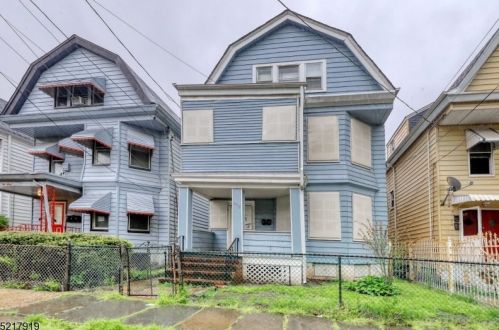 262 Chadwick Ave, Newark NJ  07108-1816 exterior