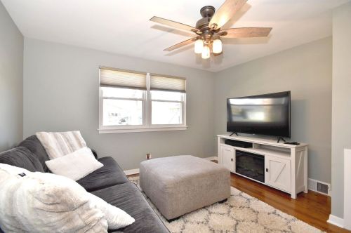 9835 Harding Ave, Chicago IL 60655-4017 exterior