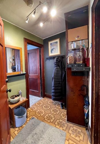 3433 Burrell St, Milwaukee WI 53207-3345 exterior