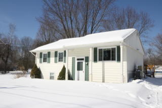 554 Kemah Lake Rd, Sandyston, NJ 07826-4211