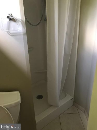 1815 Sherwood Rd, Silver Spring MD 20902-4030 exterior