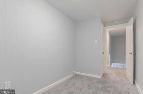 321 Mulberry St, Darby PA 19023-1718 exterior