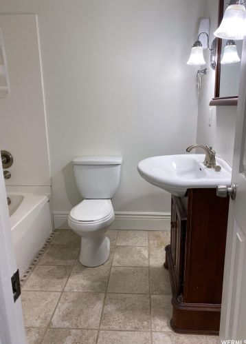 3496 8280, Taylorsville UT 84088-5128 exterior