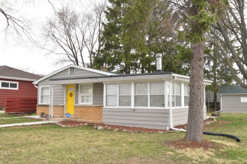 8100 Lancaster Ave, Milwaukee WI  53218-3652 exterior