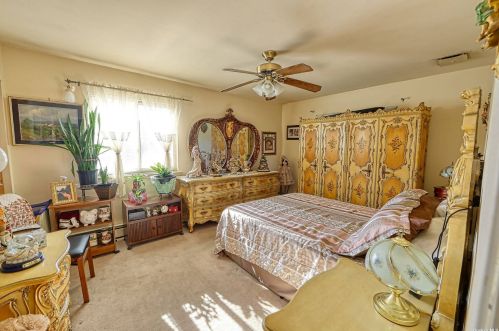 1596 Roosevelt Ave, Bohemia NY 11716-1407 exterior