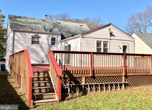 1152 Lower Fry Rd, Trenton NJ 08618-1831 exterior