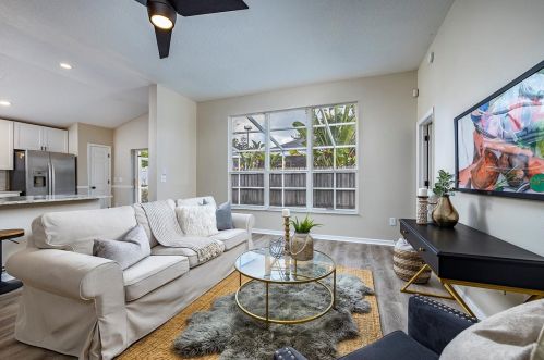 8820 Cypress Hammock Dr, Tampa FL 33614-1952 exterior