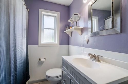 5135 Interboro Ave, Pittsburgh PA 15207-2327 exterior