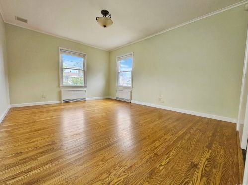 34 Del Rey Dr, Mount Vernon NY 10552-1306 exterior