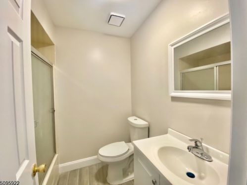 3004 Madaline Dr, Avenel NJ 07001-1362 exterior